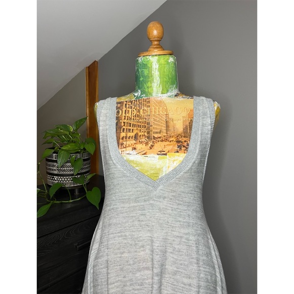 Pocket Dress - Picture 3 of 3